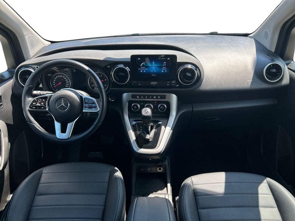 Mercedes-Benz Classe T usata a Milano (9)