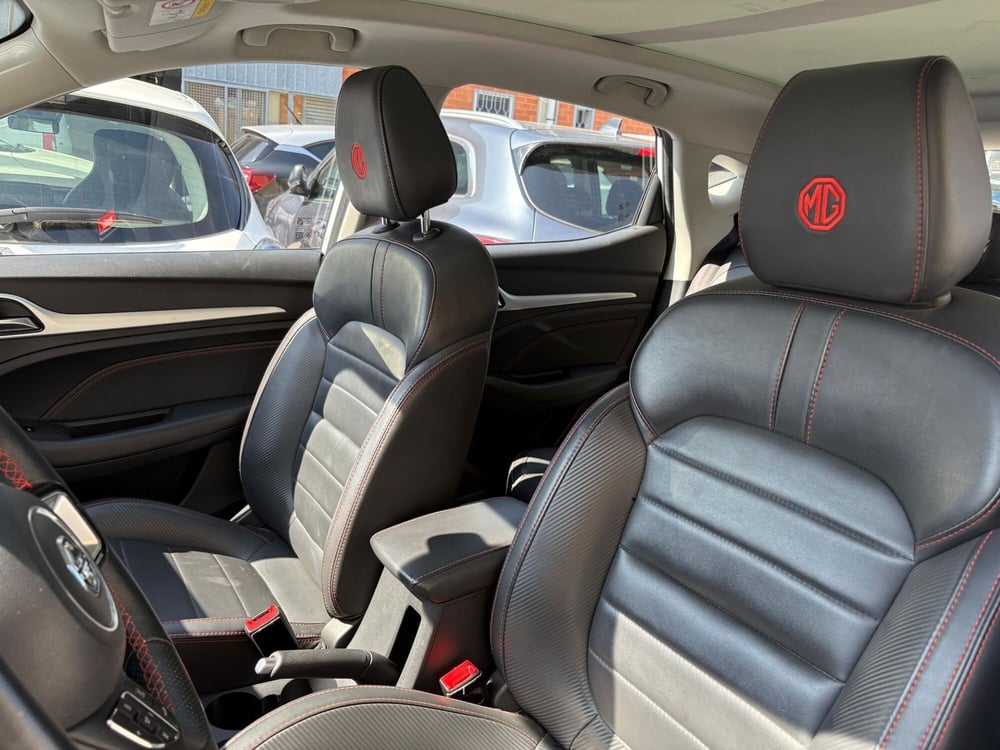 Mg ZS (2021-->) usata a Rimini (7)
