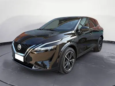 Nissan Qashqai 1.3 mhev Tekna 4wd 158cv xtronic del 2022 usata a Rimini