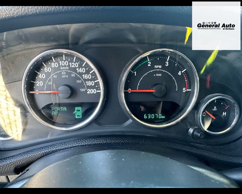 Jeep Wrangler usata a Lucca (10)