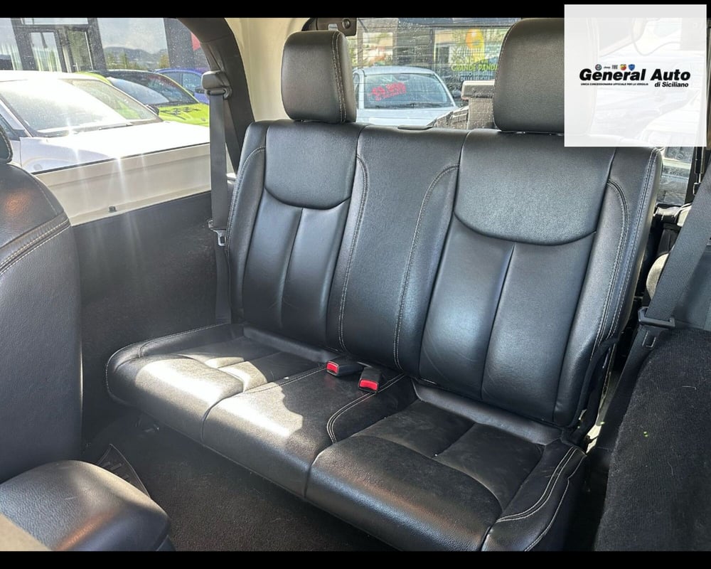 Jeep Wrangler usata a Lucca (12)
