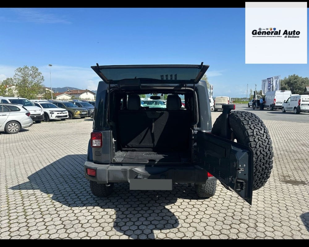 Jeep Wrangler usata a Lucca (8)