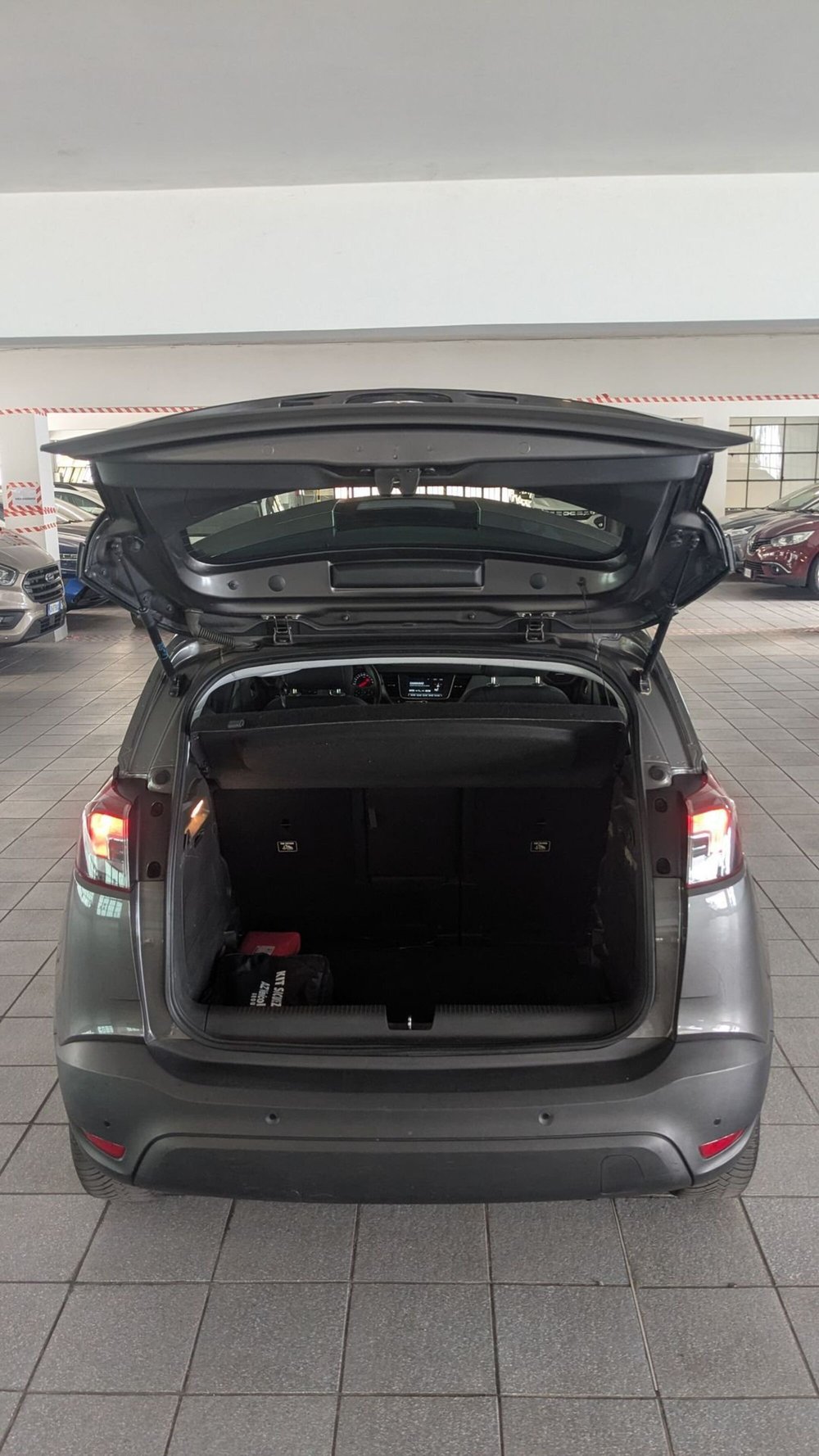 Opel Crossland X usata a Milano (5)