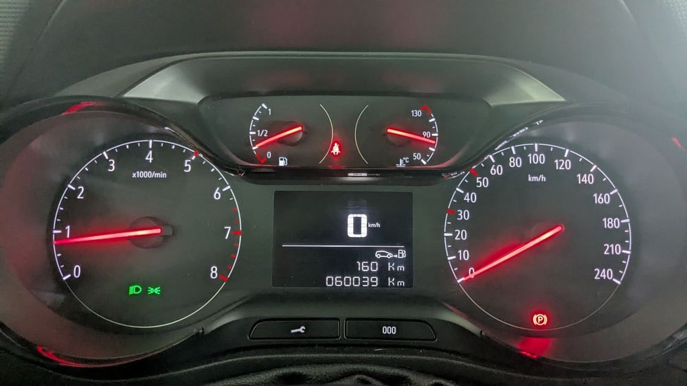 Opel Crossland X usata a Milano (6)