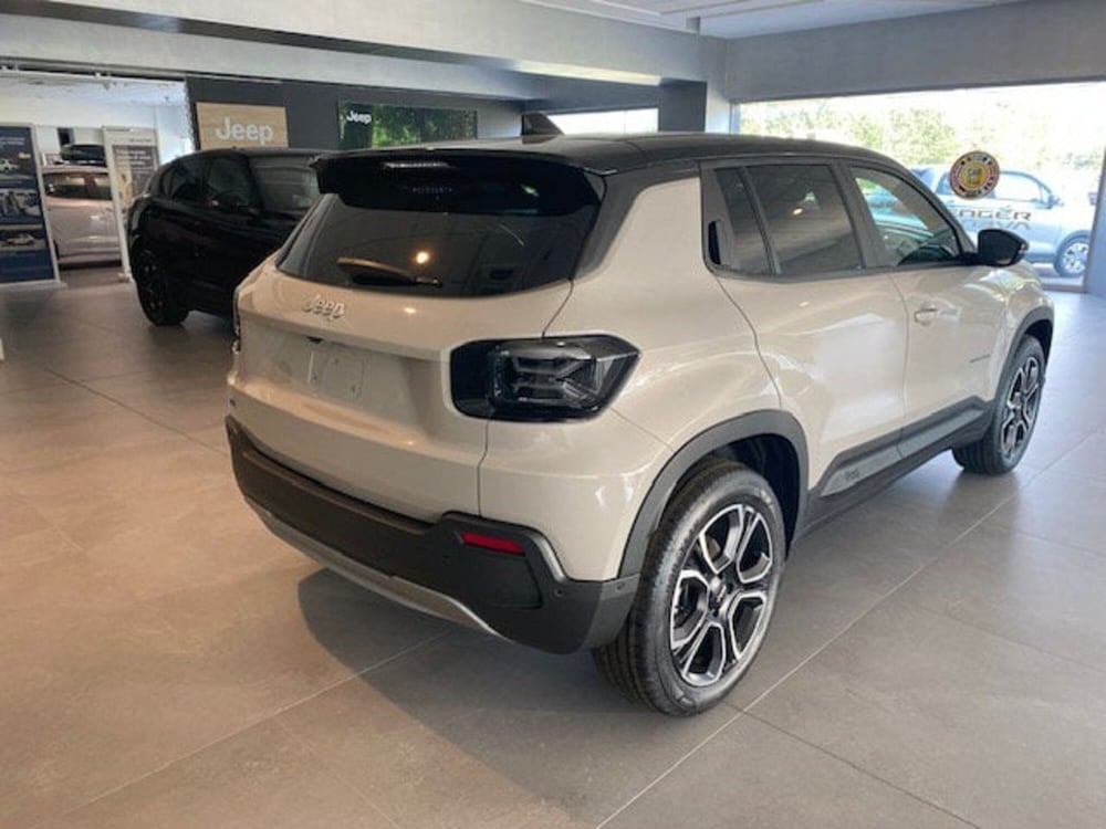 Jeep Avenger nuova a Benevento (13)