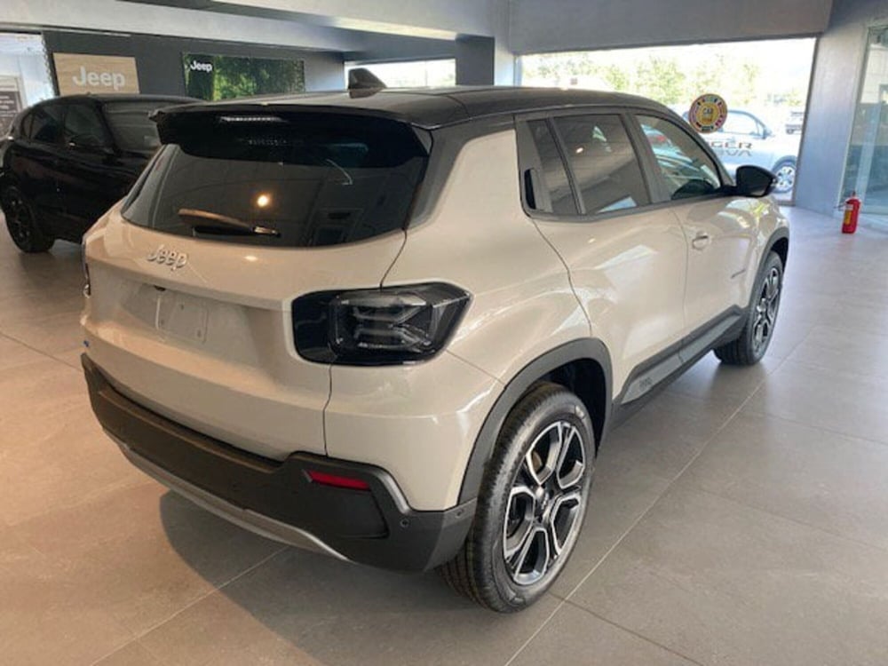 Jeep Avenger nuova a Benevento (20)