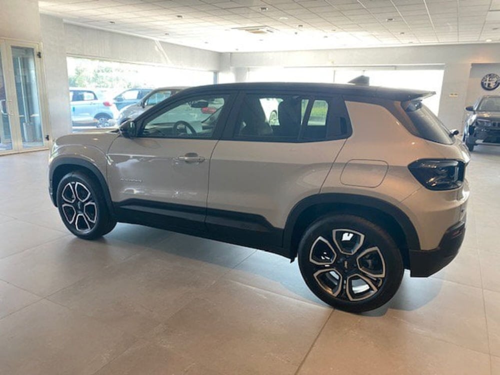 Jeep Avenger nuova a Benevento (3)