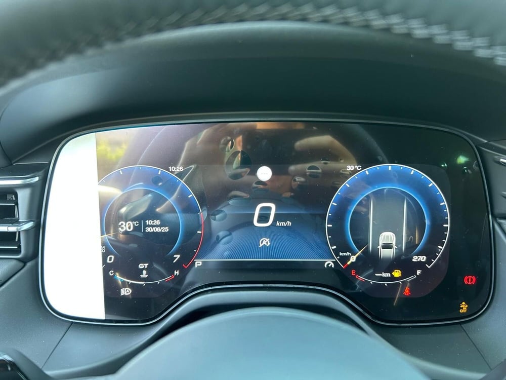 Maserati Grecale nuova a Salerno (17)