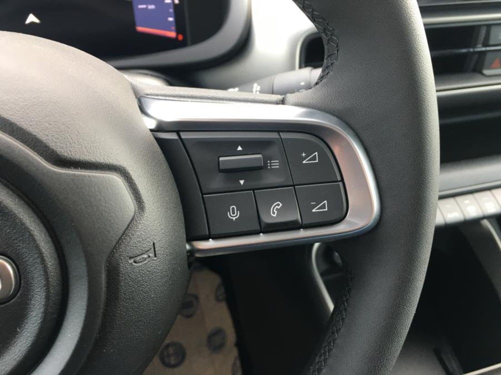 Jeep Avenger nuova a Cuneo (16)