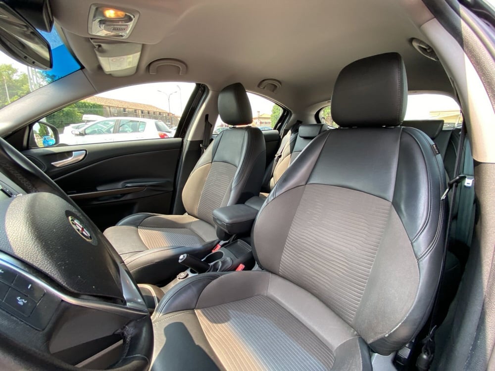 Alfa Romeo Giulietta usata a Vicenza (12)