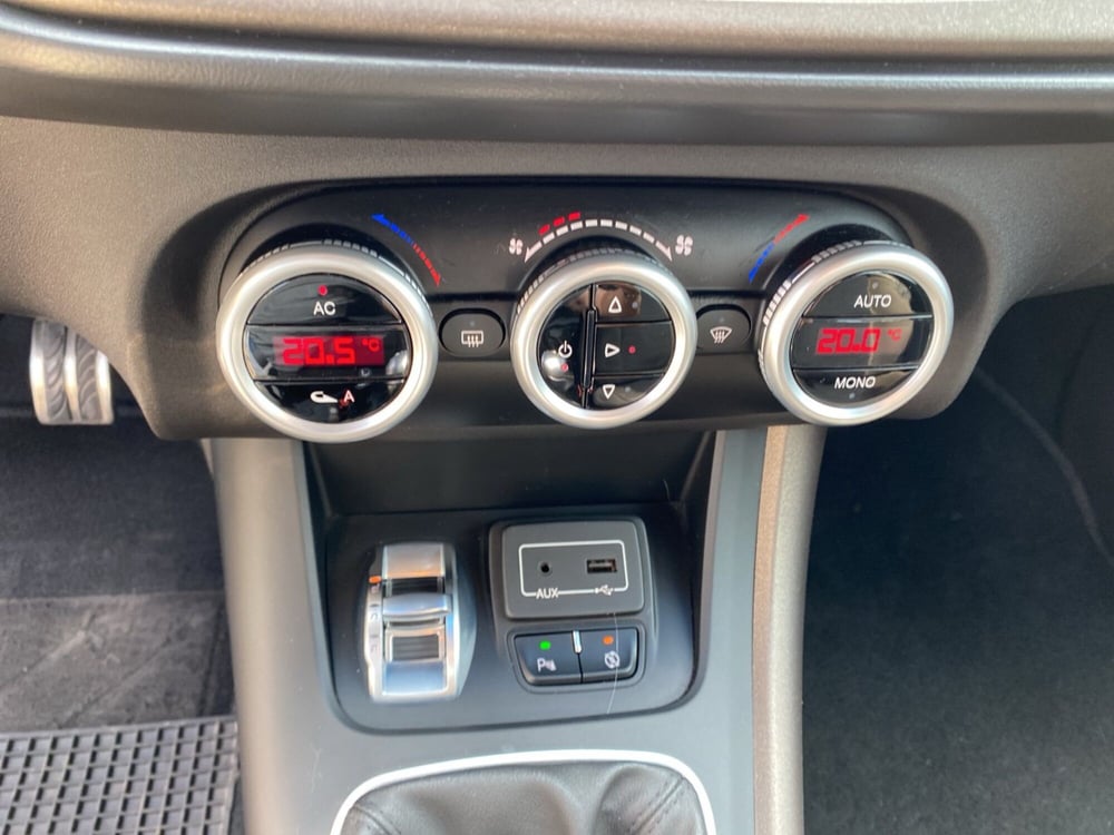 Alfa Romeo Giulietta usata a Vicenza (16)
