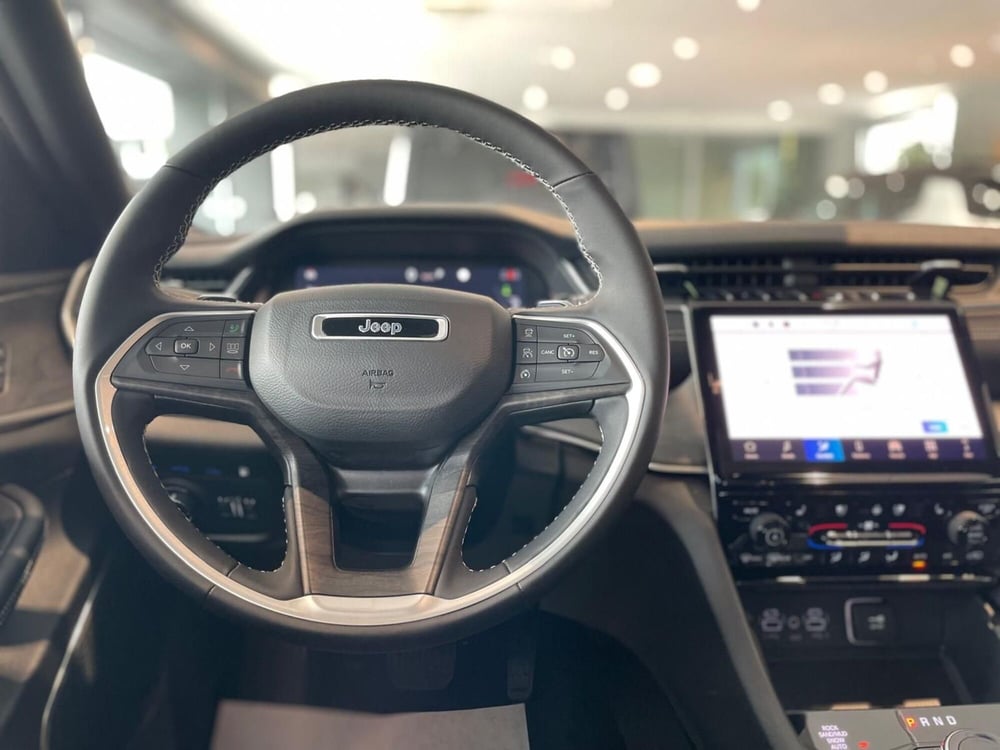 Jeep Grand Cherokee nuova a Ancona (10)