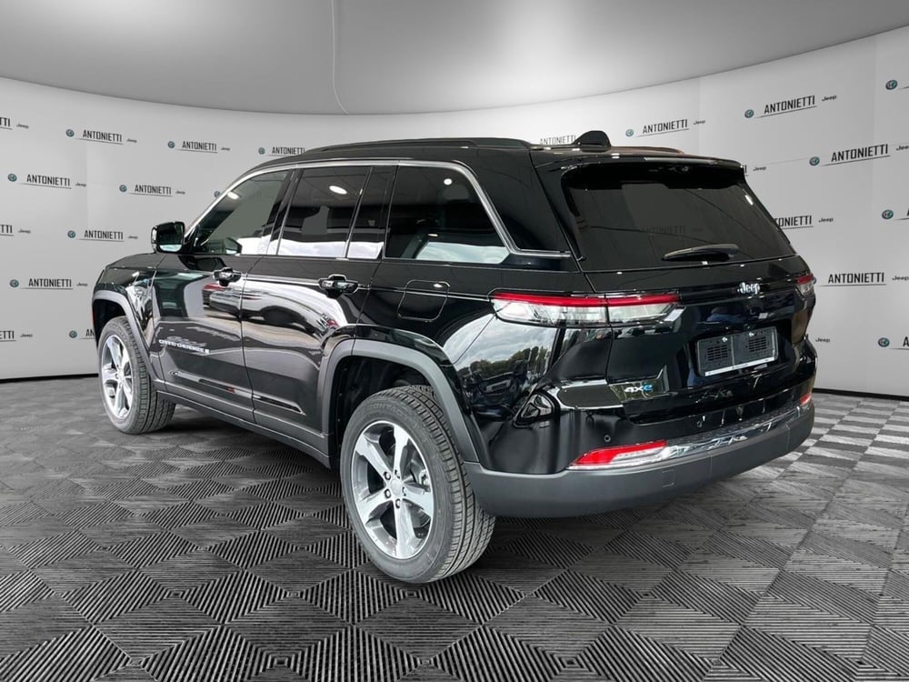 Jeep Grand Cherokee nuova a Ancona (4)