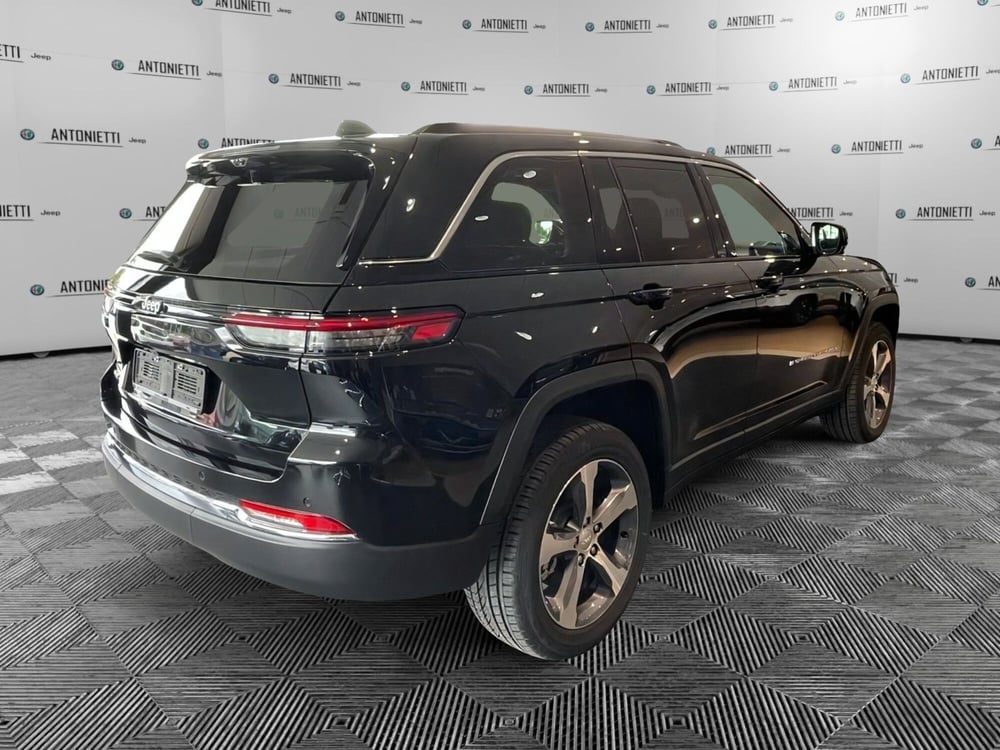 Jeep Grand Cherokee nuova a Ancona (6)
