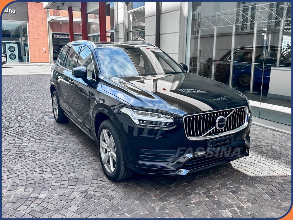 Volvo XC90 nuova a Milano