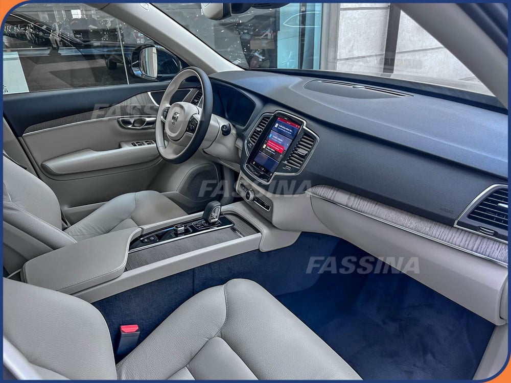 Volvo XC90 nuova a Milano (15)