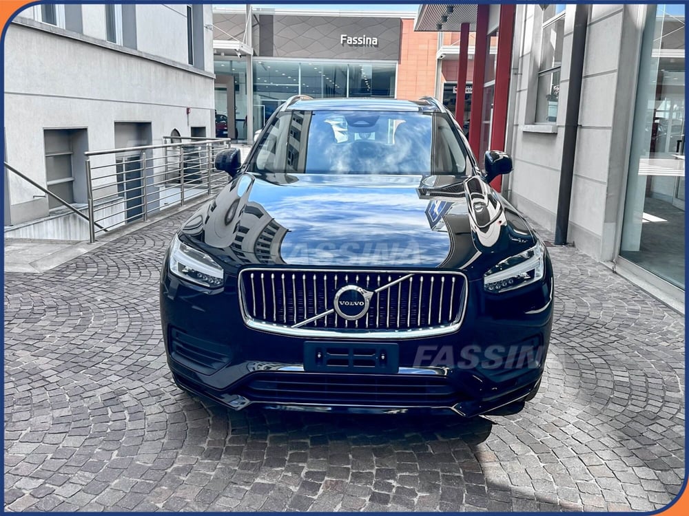 Volvo XC90 nuova a Milano (2)