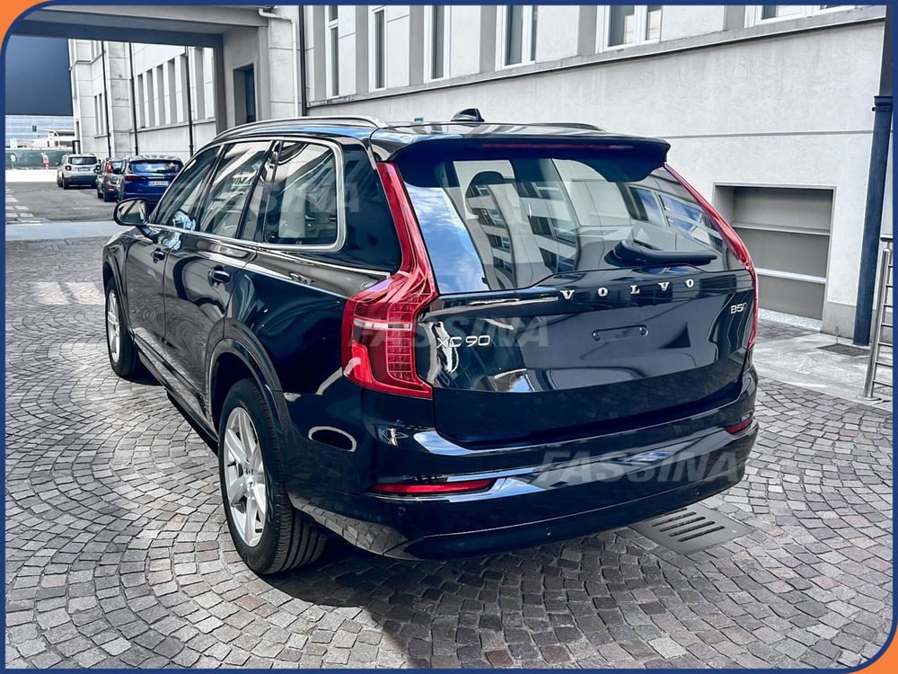 Volvo XC90 nuova a Milano (4)