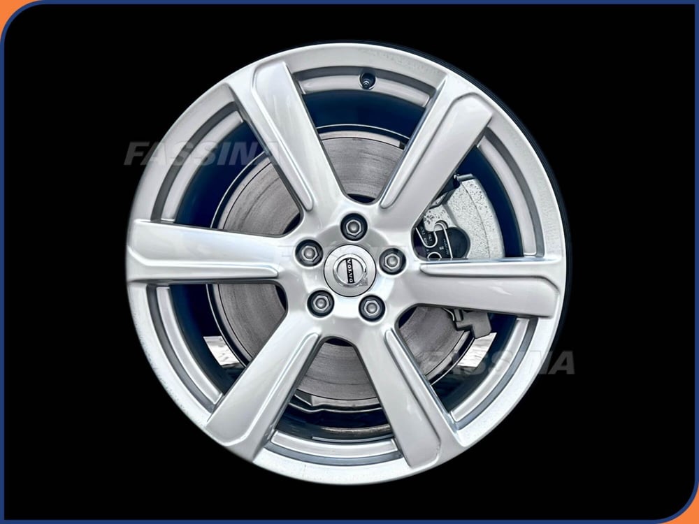 Volvo XC90 nuova a Milano (7)