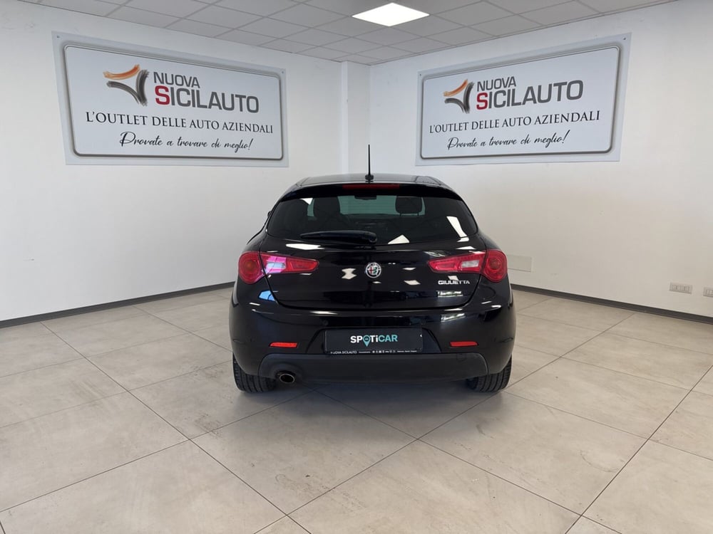 Alfa Romeo Giulietta usata a Palermo (13)