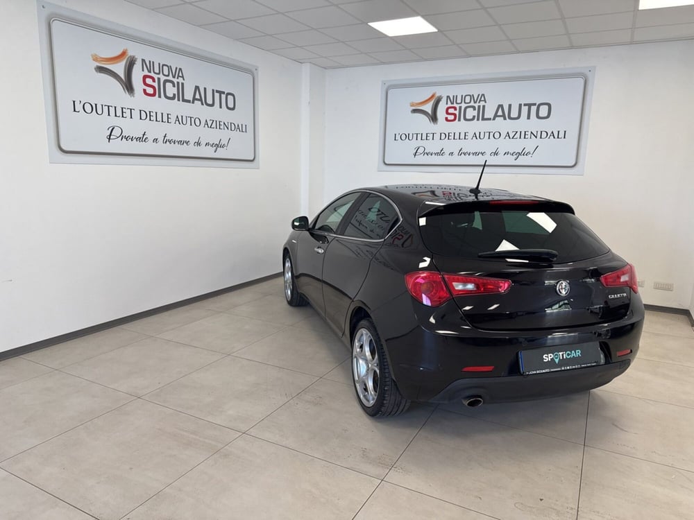 Alfa Romeo Giulietta usata a Palermo (15)
