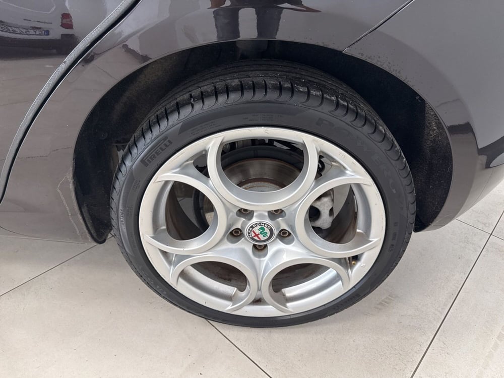 Alfa Romeo Giulietta usata a Palermo (5)