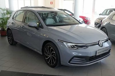 Volkswagen Golf Variant 1.0 eTSI EVO DSG Life del 2022 usata a Rovigo