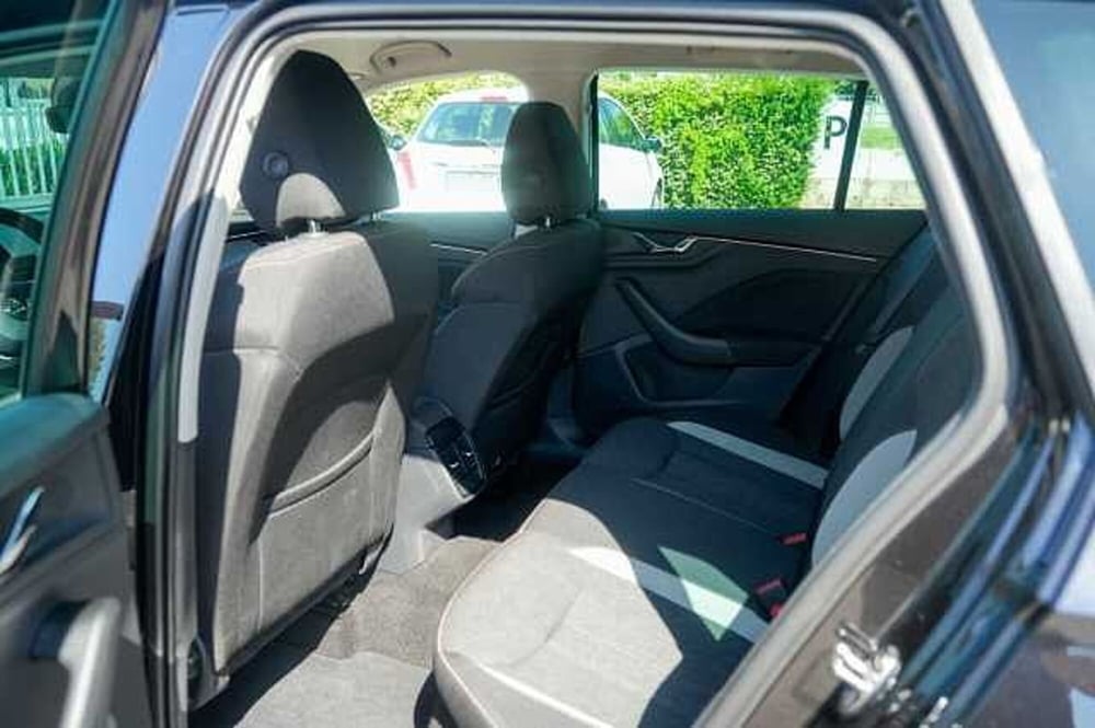 Skoda Kamiq usata a Rovigo (12)