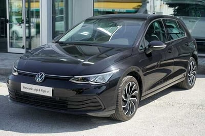 Volkswagen Golf Variant 2.0 TDI SCR DSG Life del 2022 usata a Rovigo