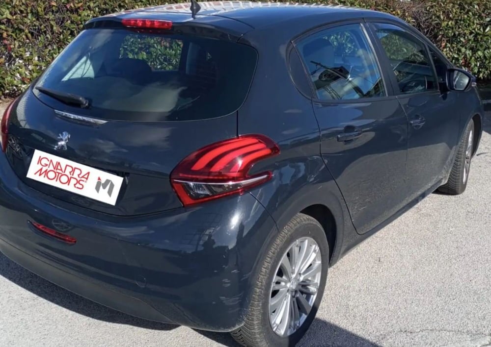 Peugeot 208 usata a Latina (3)