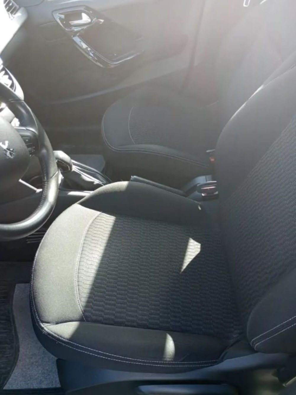 Peugeot 208 usata a Latina (6)
