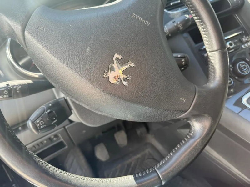 Peugeot 3008 usata a Latina (5)