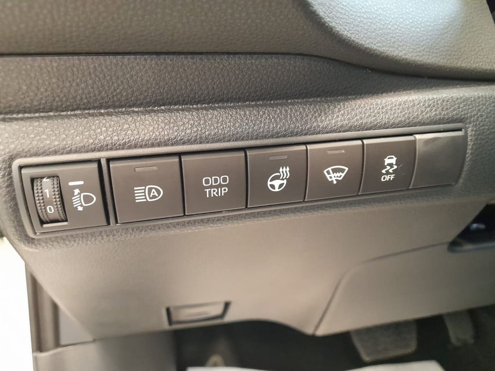 Suzuki Swace nuova a L'Aquila (19)