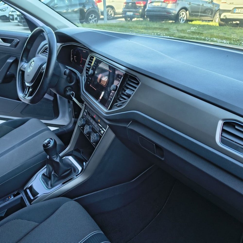 Volkswagen T-Roc usata a Padova (13)