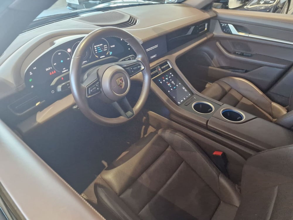 Porsche Taycan usata a Firenze (20)