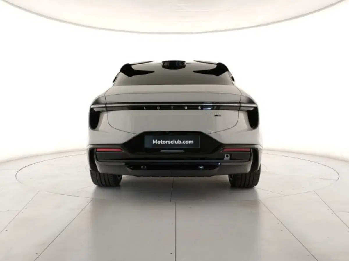 Lotus Eletre nuova a Modena (4)