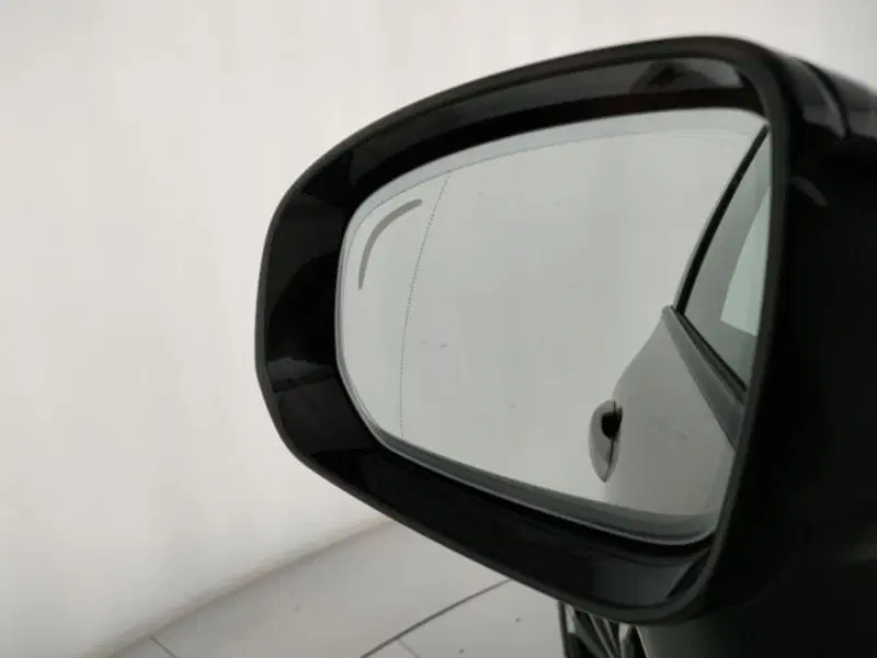 Volvo XC60 nuova a Modena (12)