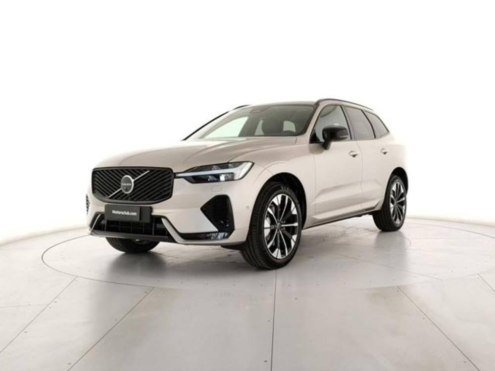 Volvo XC60 nuova a Modena (2)
