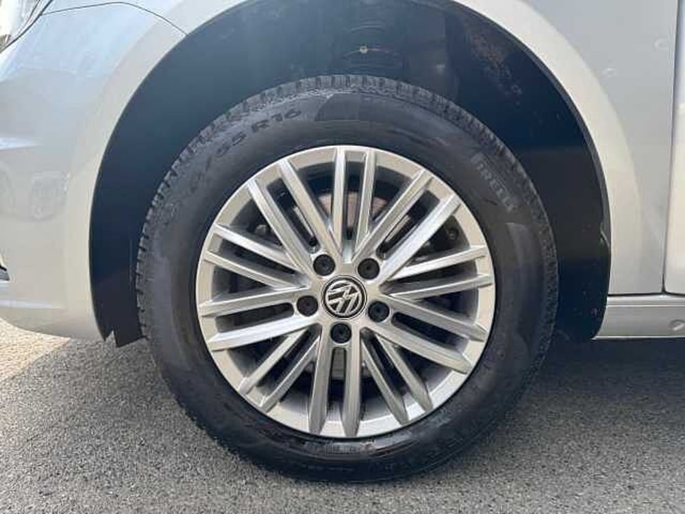 Volkswagen Caddy usata a Genova (11)