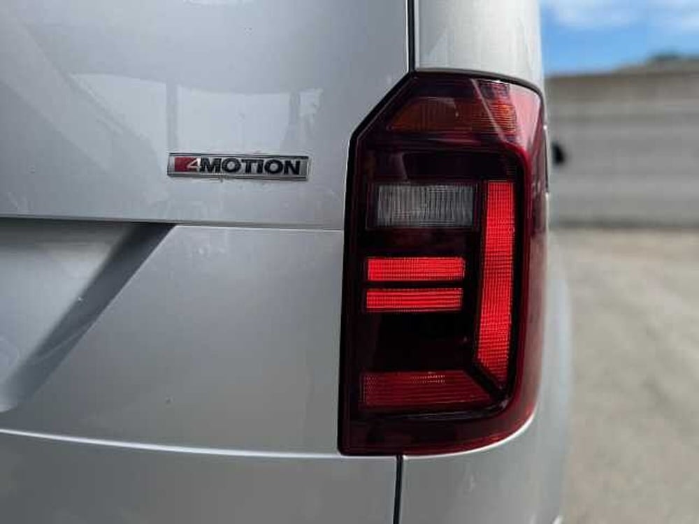 Volkswagen Caddy usata a Genova (13)