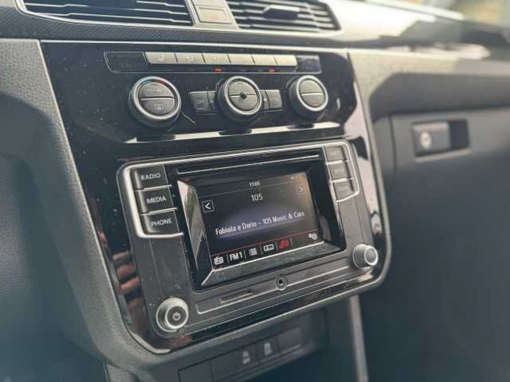 Volkswagen Caddy usata a Genova (6)