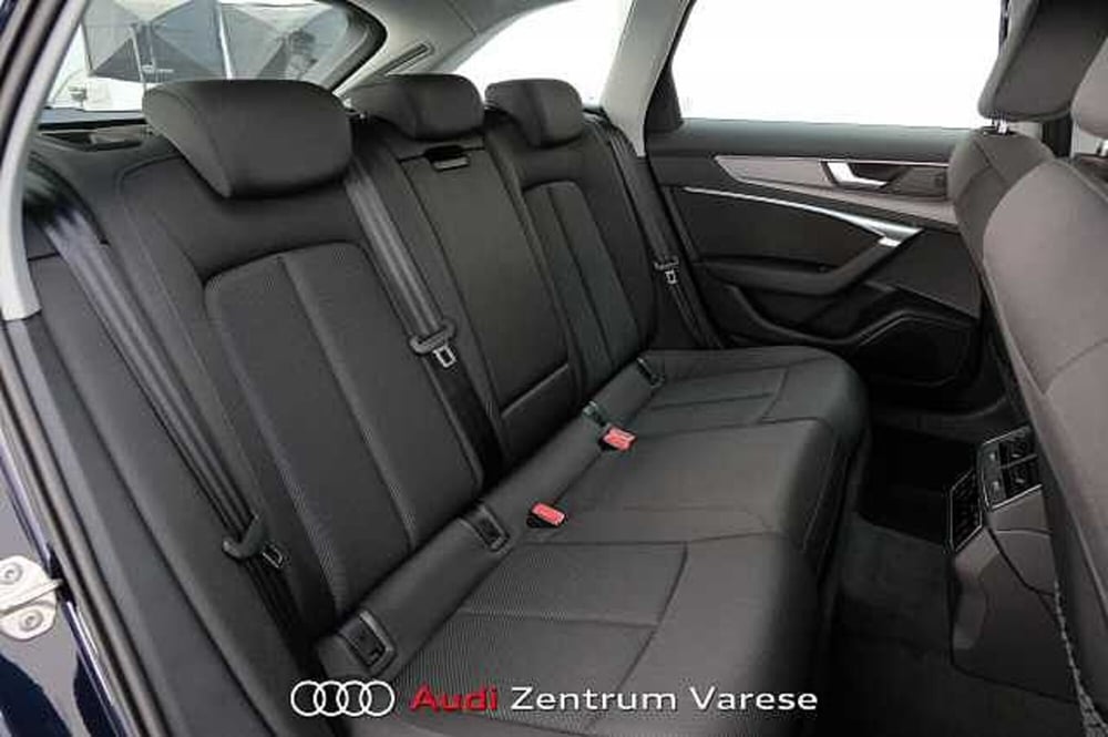 Audi A6 Avant nuova a Varese (8)