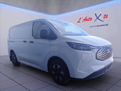 Ford E-Transit Custom Furgone e Transit custom V710 320 64kWh 136cv Trend L2H1 d.cab nuova a Trezzano sul Naviglio