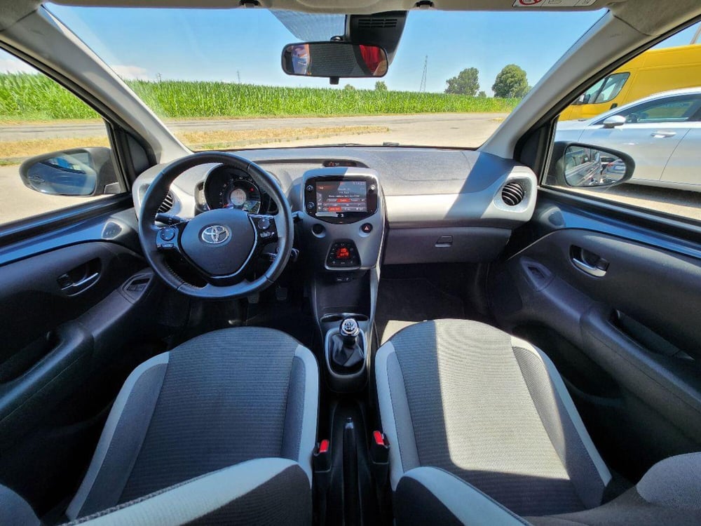 Toyota Aygo usata a Milano (12)