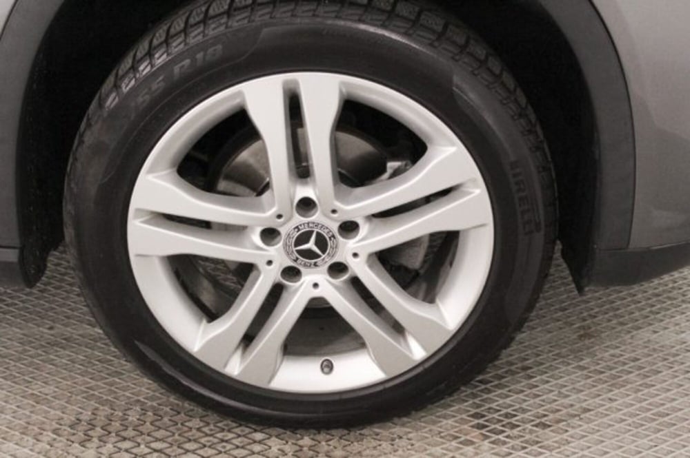 Mercedes-Benz GLA SUV usata a Novara (15)