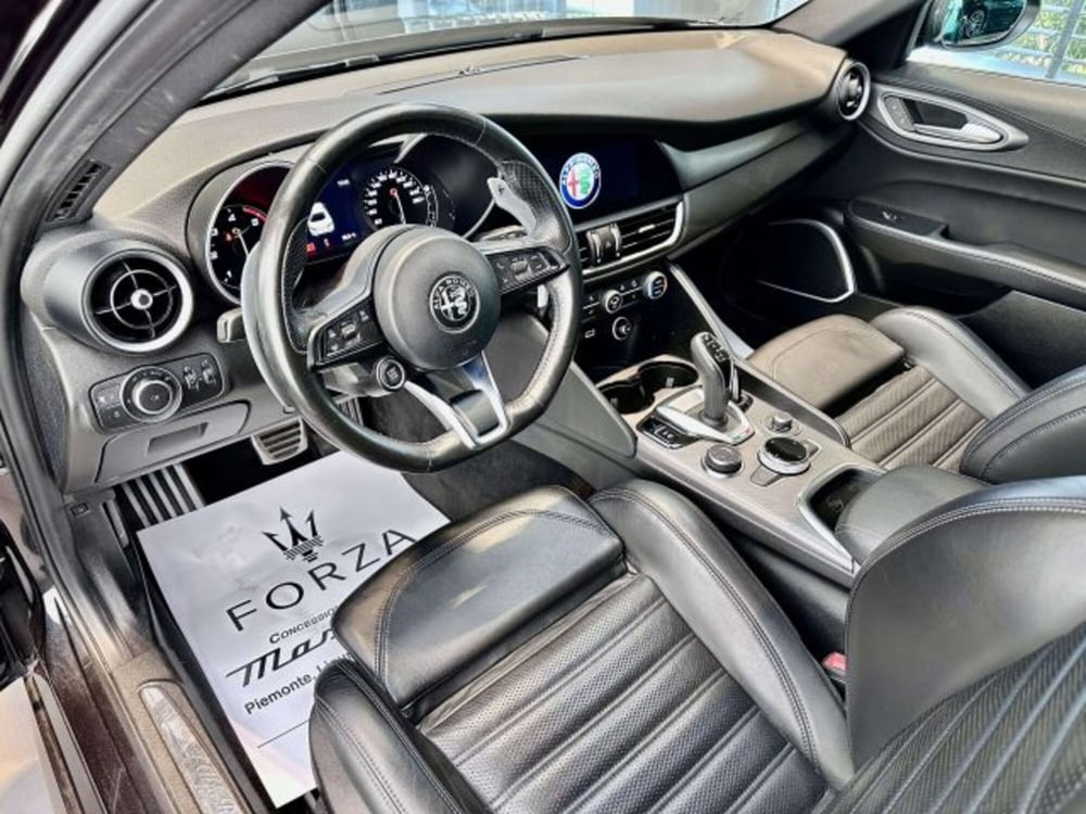 Alfa Romeo Giulia usata a Torino (9)