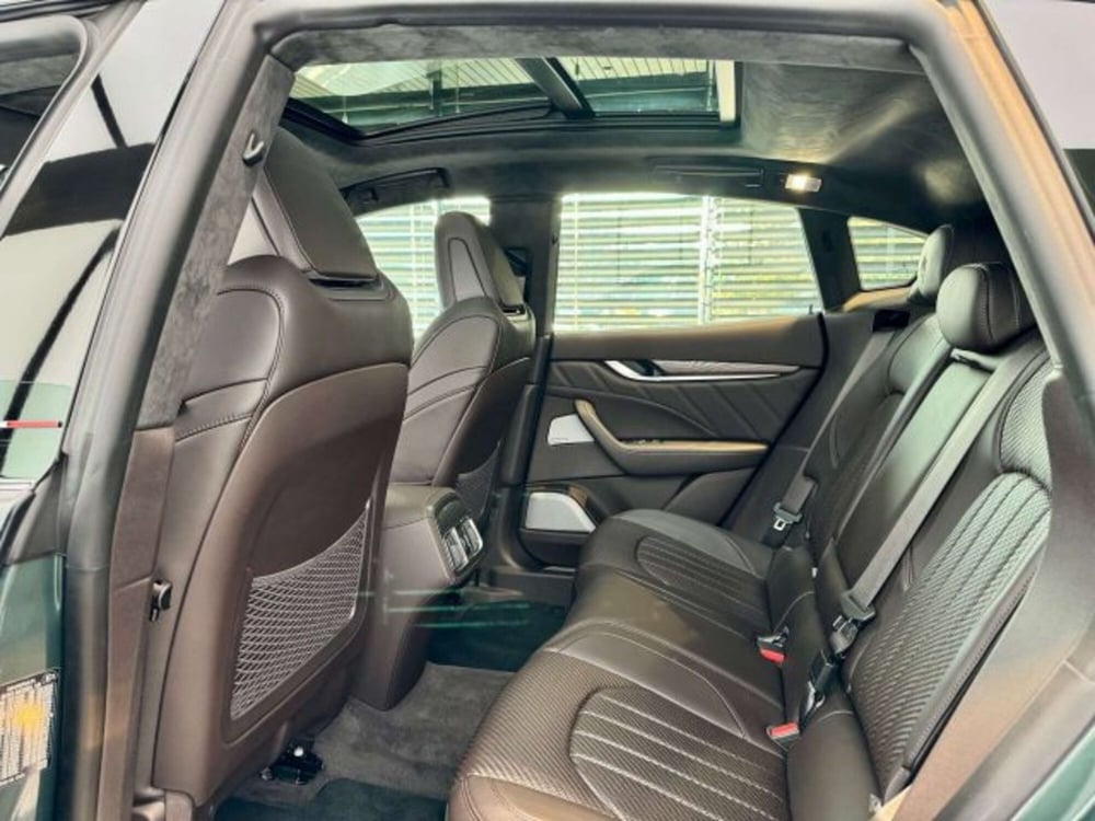 Maserati Levante nuova a Torino (11)