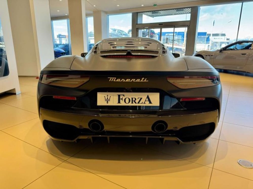 Maserati MC20 nuova a Torino (7)