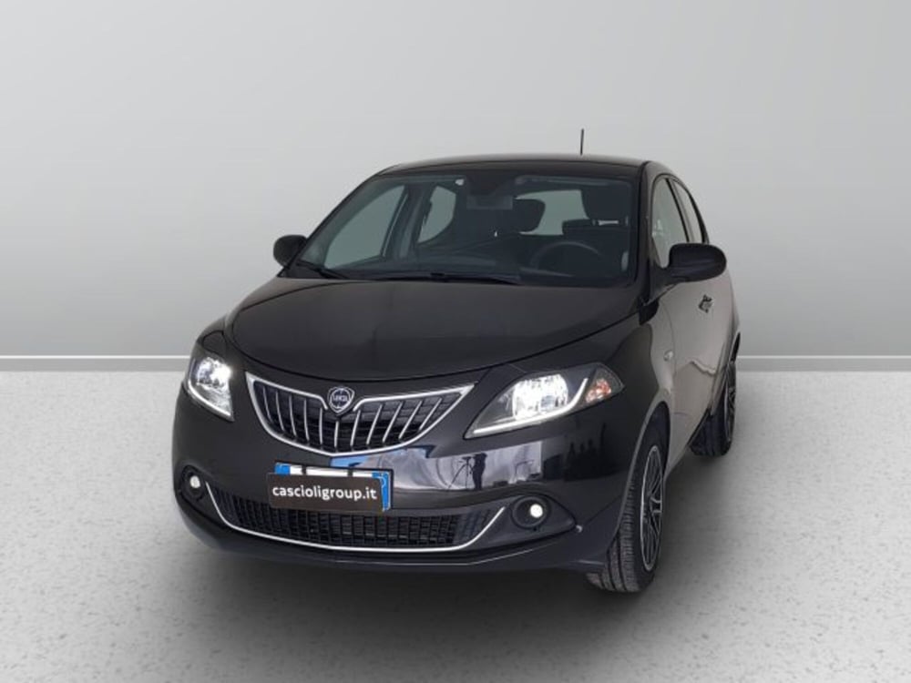 Lancia Ypsilon usata a Teramo