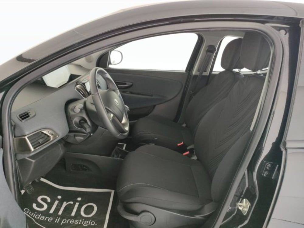 Lancia Ypsilon usata a Teramo (11)